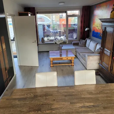 Spacious South-facing Villa Edam